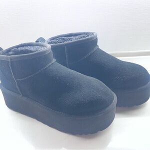 UGG Black Ultra Mini Platform